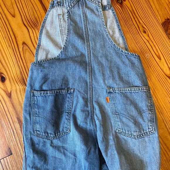 Vintage Levi’s Overalls - Picture 9 of 10
